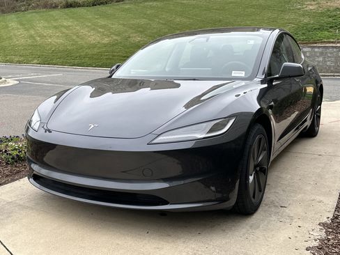 Used 2024 Tesla Model 3 image 5