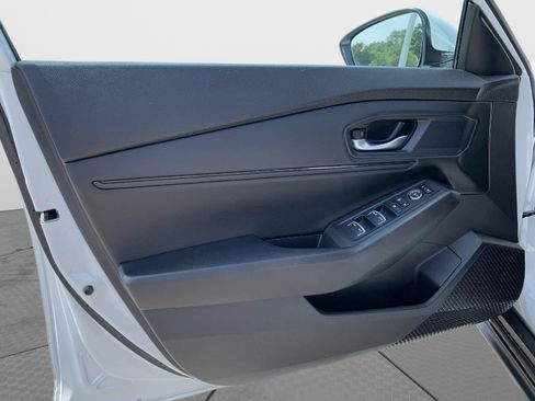 Certified 2024 Honda Accord EX image 11