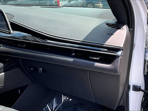Used 2023 Cadillac Escalade V AWD/4WD image 29