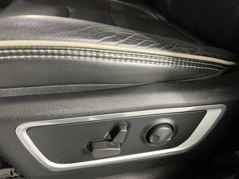 Used 2022 RAM 1500 Laramie w/ Sport Appearance Package image 25