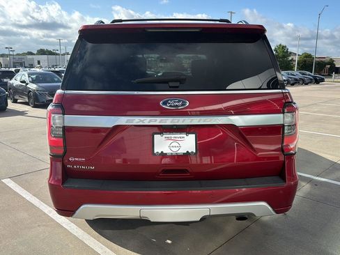 Used 2019 Ford Expedition Platinum RWD image 9