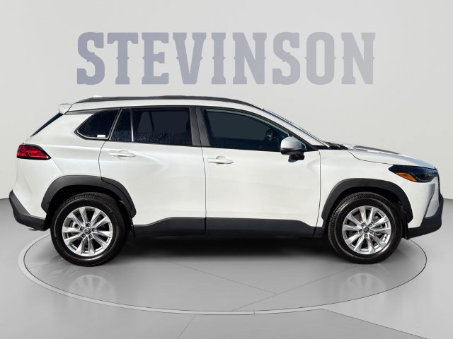 Used 2023 Toyota Corolla Cross LE AWD/4WD image 6