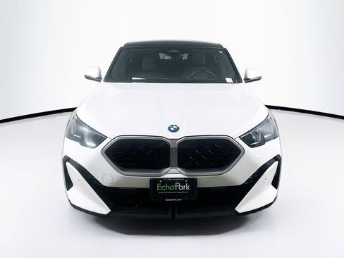 Used 2025 BMW X2 xDrive28i image 2