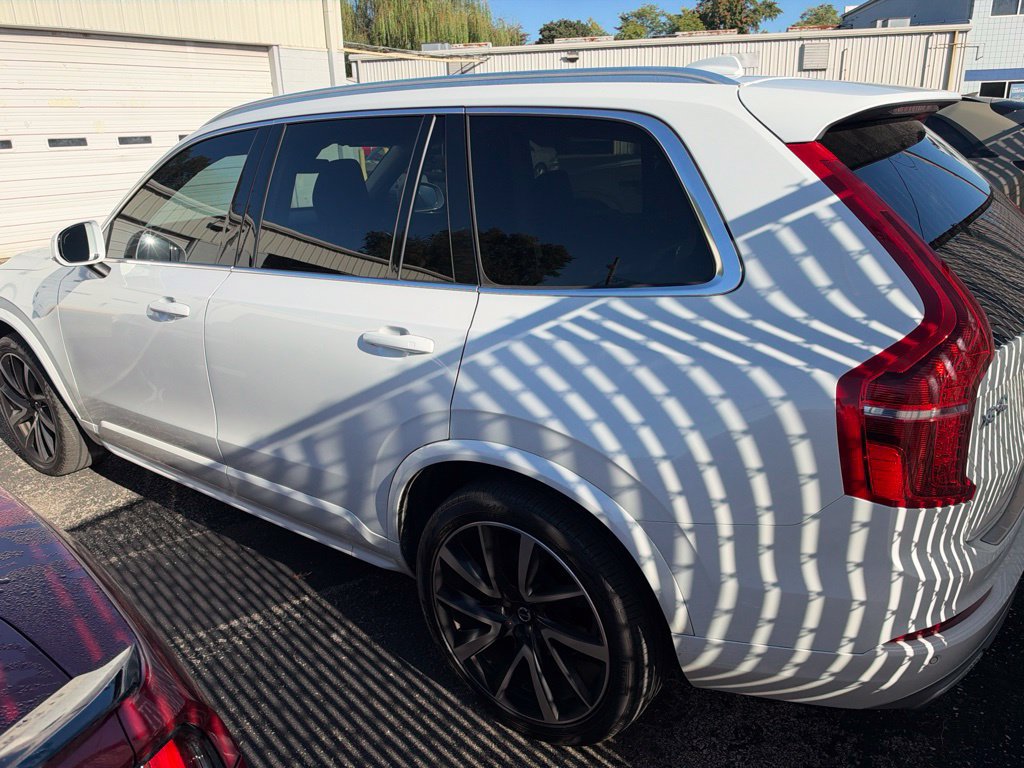 Used 2020 Volvo XC90 T6 Momentum AWD/4WD image 6