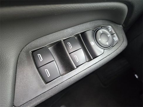 Used 2021 Chevrolet Equinox LT w/ Driver Convenience Package image 33