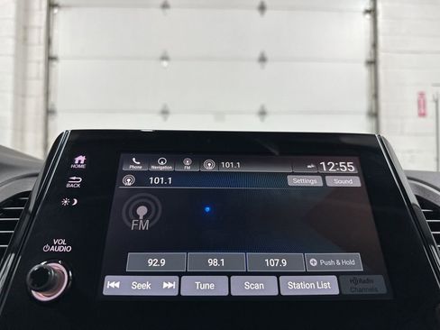 Used 2024 Honda Odyssey Touring image 27