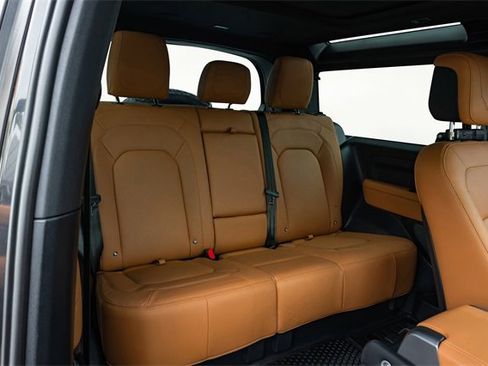 Used 2024 Land Rover Defender 90 Carpathian Edition image 41