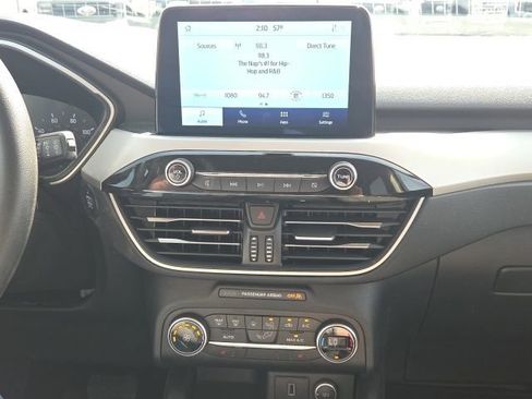 Certified 2020 Ford Escape SE AWD/4WD image 31