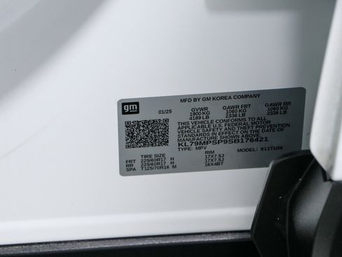 Used 2025 Chevrolet TrailBlazer LT w/ Convenience Package FWD image 32