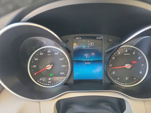 Used 2020 Mercedes-Benz GLC 300 w/ Premium Package image 26