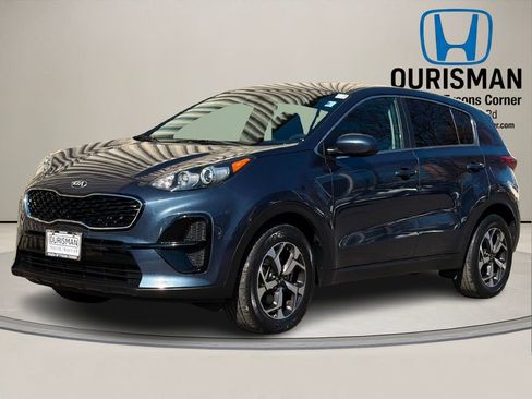 Used 2021 Kia Sportage LX image 2
