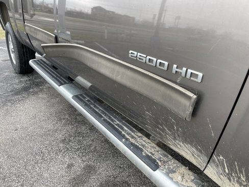 Used 2013 Chevrolet Silverado 2500 LT w/ Interior Plus Package image 16