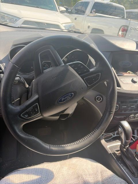Used 2019 Ford Escape SEL AWD/4WD image 22