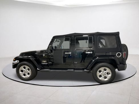 Used 2014 Jeep Wrangler Unlimited Sahara w/ Connectivity Group image 4
