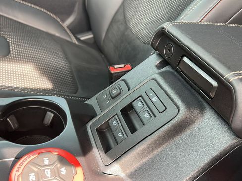 Used 2025 Ford Bronco Raptor AWD/4WD image 24
