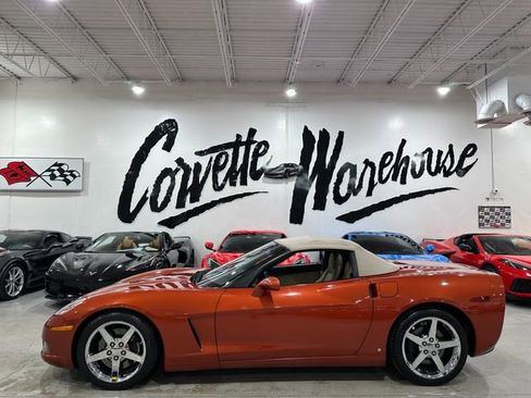 Used 2006 Chevrolet Corvette CONV 3LT, Z51, Power Top, w/ Preferred Equipment Group image 2