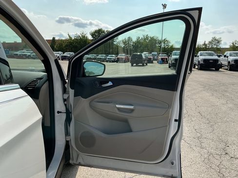 Used 2017 Ford Escape Titanium w/ Equipment Group 301A FWD image 16