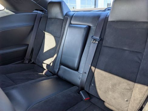 Used 2022 Dodge Challenger R/T w/ Plus Package image 17