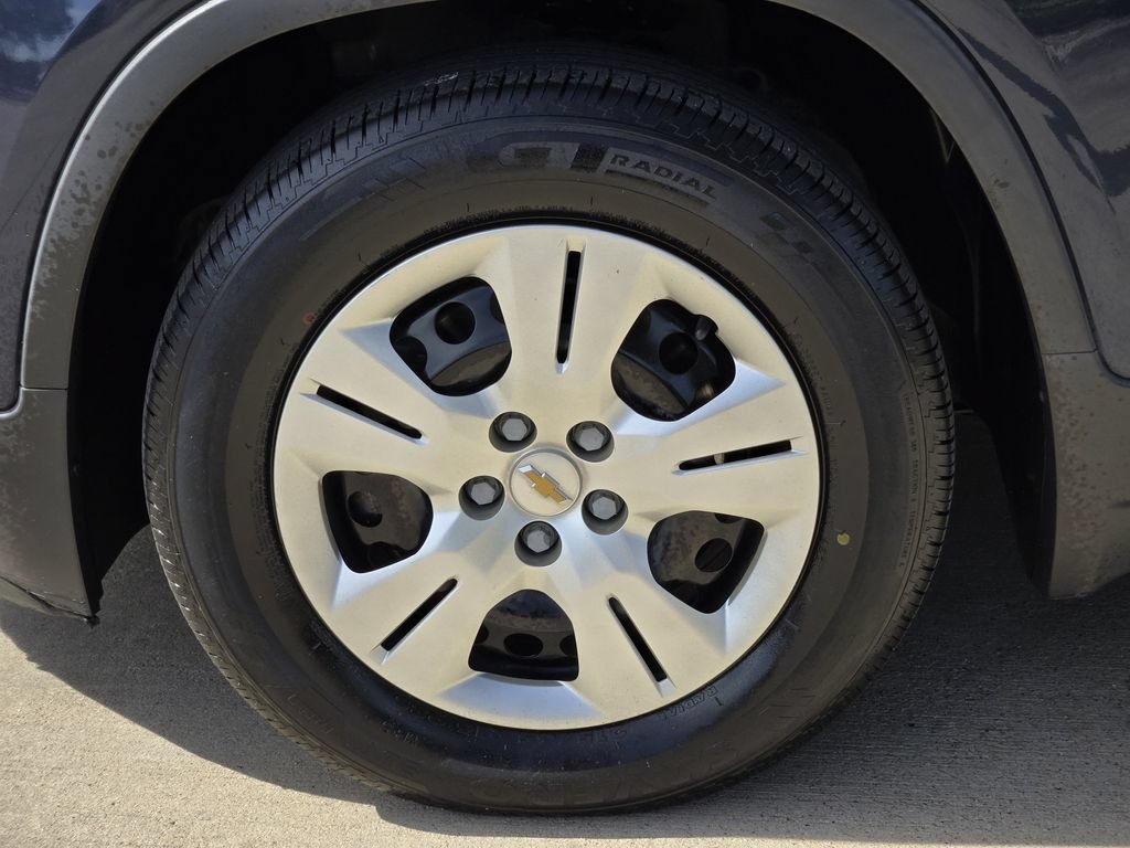 Used 2018 Chevrolet Trax LS FWD image 8