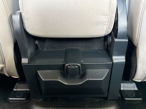 Used 2022 Ford F250 XL w/ Power Equipment Group AWD/4WD image 25
