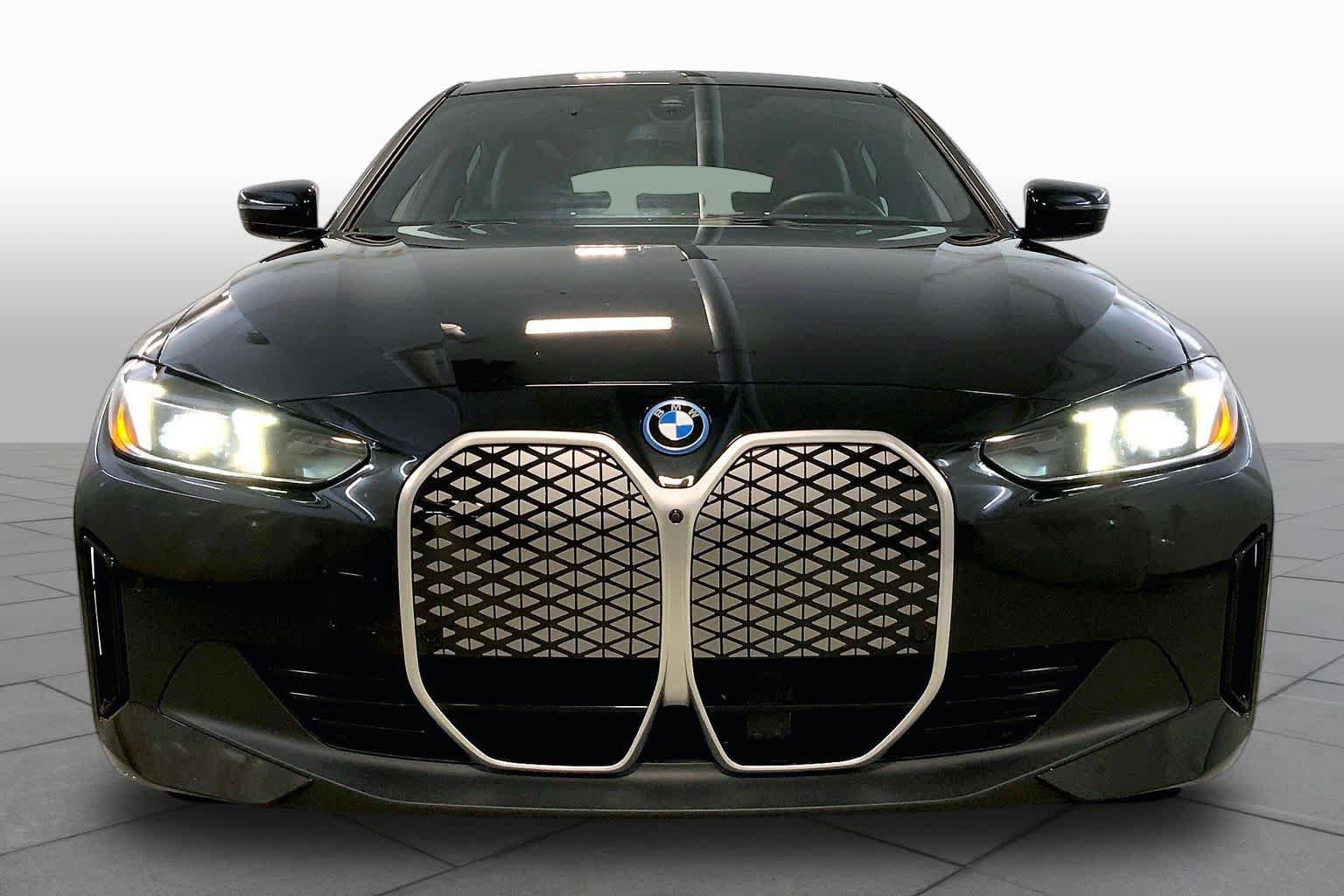 Used 2025 BMW i4 xDrive40i w/ Premium Package AWD/4WD image 3