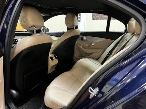 Used 2018 Mercedes-Benz C 300 4MATIC Sedan image 17
