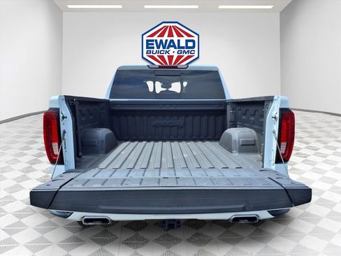 Certified 2024 GMC Sierra 1500 AT4 w/ AT4 Preferred Package AWD/4WD image 8