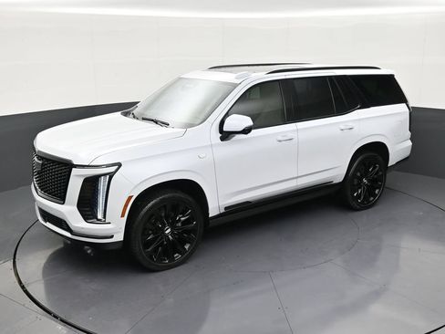 Used 2026 Cadillac Escalade Platinum Sport w/ LPO, ONYX Package AWD/4WD image 12