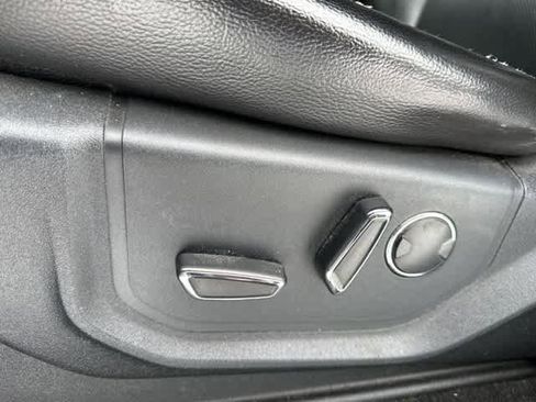 Used 2017 Ford F350 Lariat w/ Lariat Ultimate Package image 6