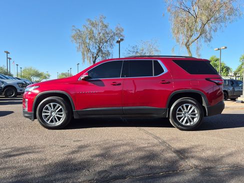 Used 2023 Chevrolet Traverse LT AWD/4WD image 9