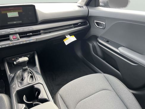 New 2025 Kia K4 LXS FWD image 13