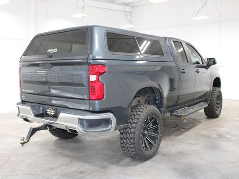 Used 2019 Chevrolet Silverado 1500 LT w/ Texas Edition AWD/4WD image 9