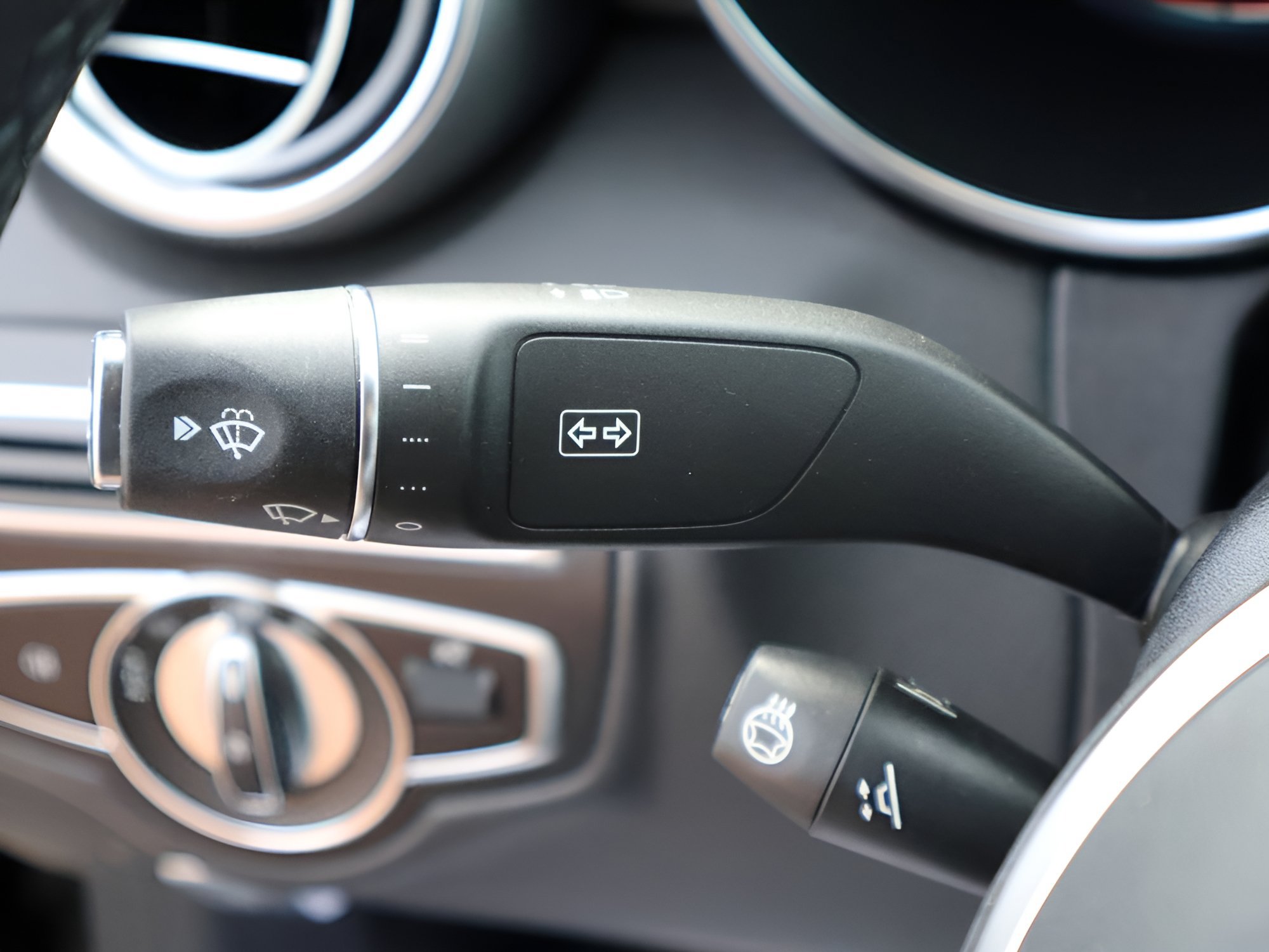 Certified 2023 Mercedes-Benz C 300 4MATIC Coupe image 34