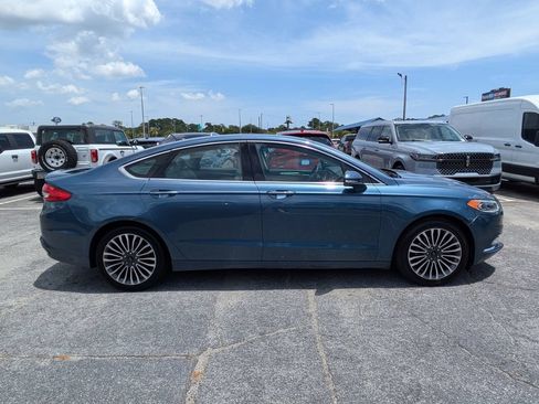 Used 2018 Ford Fusion Titanium FWD image 3