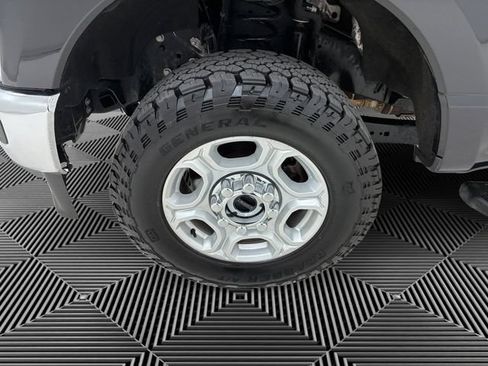 Used 2025 Ford F250 XLT AWD/4WD image 8