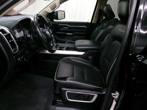 Used 2019 RAM 1500 Laramie AWD/4WD image 17
