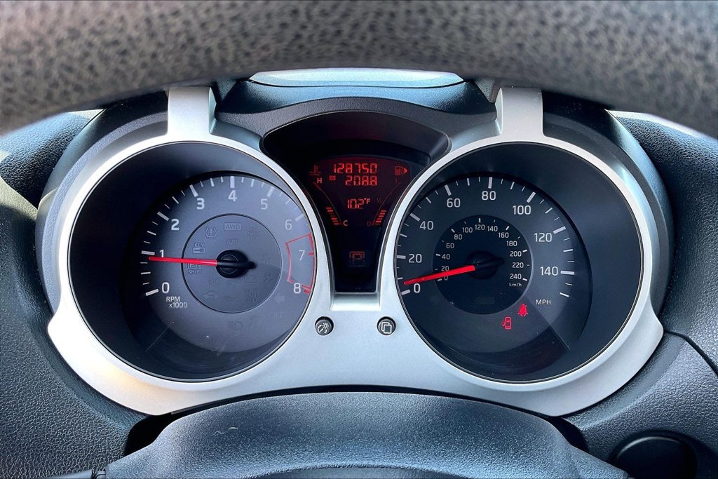 Used 2013 Nissan Juke S FWD image 13