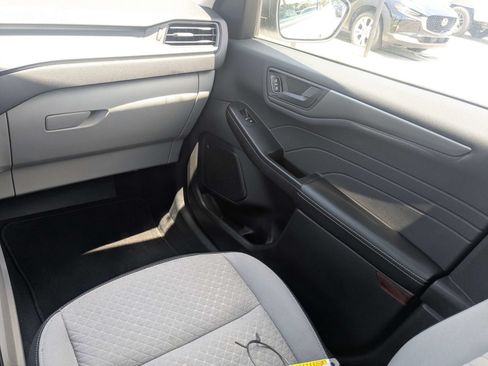Used 2023 Ford Escape Active w/ Tech Pack #1 FWD image 19