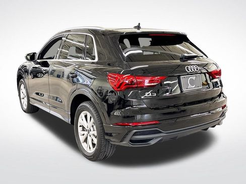 Used 2025 Audi Q3 2.0T Premium w/ Convenience Package AWD/4WD image 3