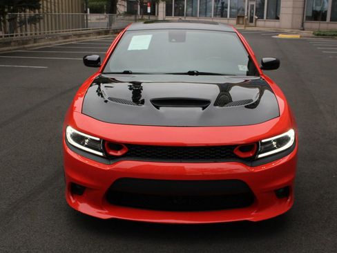 Used 2018 Dodge Charger R/T image 4