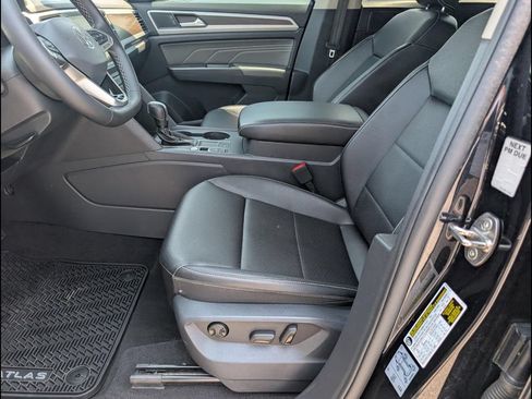 Used 2021 Volkswagen Atlas SE FWD image 10