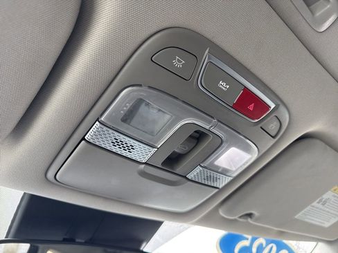 Used 2025 Kia Telluride S FWD image 34