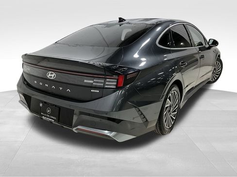 Used 2024 Hyundai Sonata Limited image 11