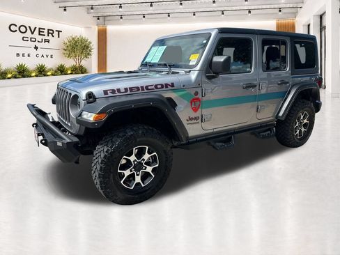 Used 2020 Jeep Wrangler Unlimited Rubicon w/ Dual Top Group AWD/4WD image 4