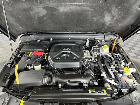 Used 2023 Jeep Wrangler Sahara w/ Cold Weather Group image 31