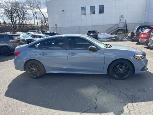 Used 2023 Honda Civic Sport image 10
