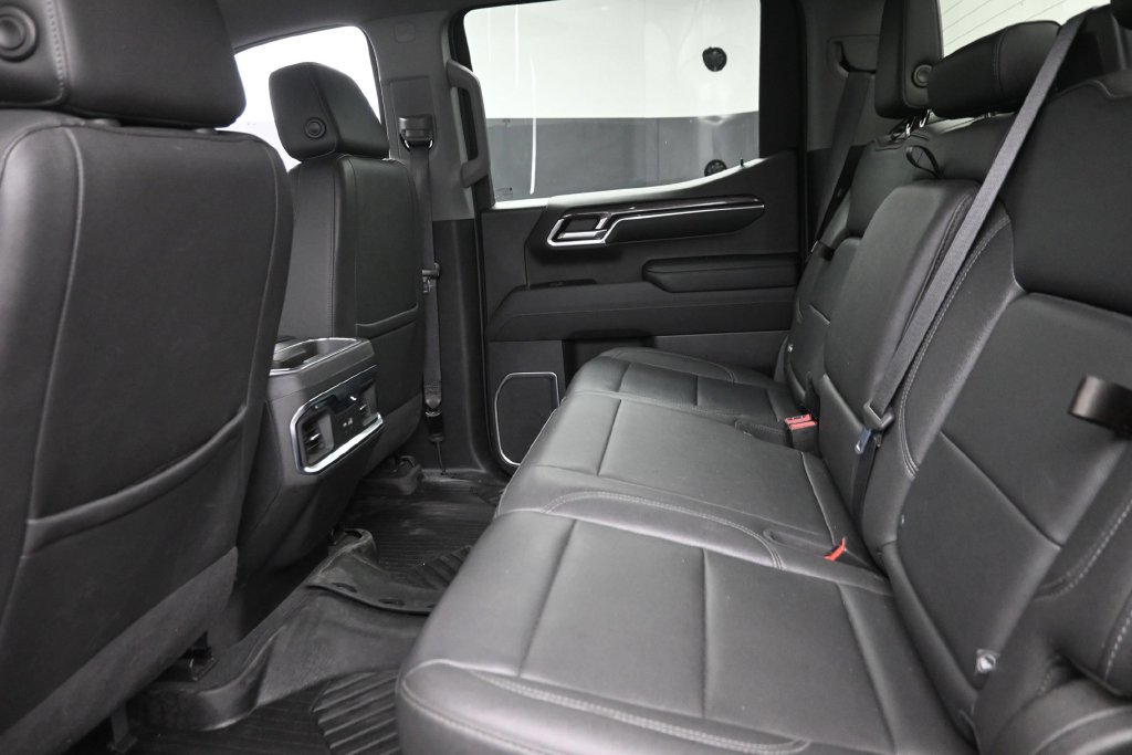 Used 2022 Chevrolet Silverado 1500 LTZ AWD/4WD image 12