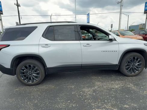 Used 2022 Chevrolet Traverse RS AWD/4WD image 9