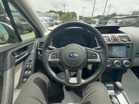 Used 2018 Subaru Forester 2.5i Limited AWD/4WD image 15