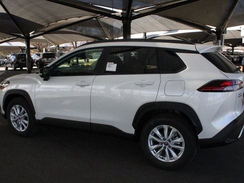 New 2026 Toyota Corolla Cross LE image 12